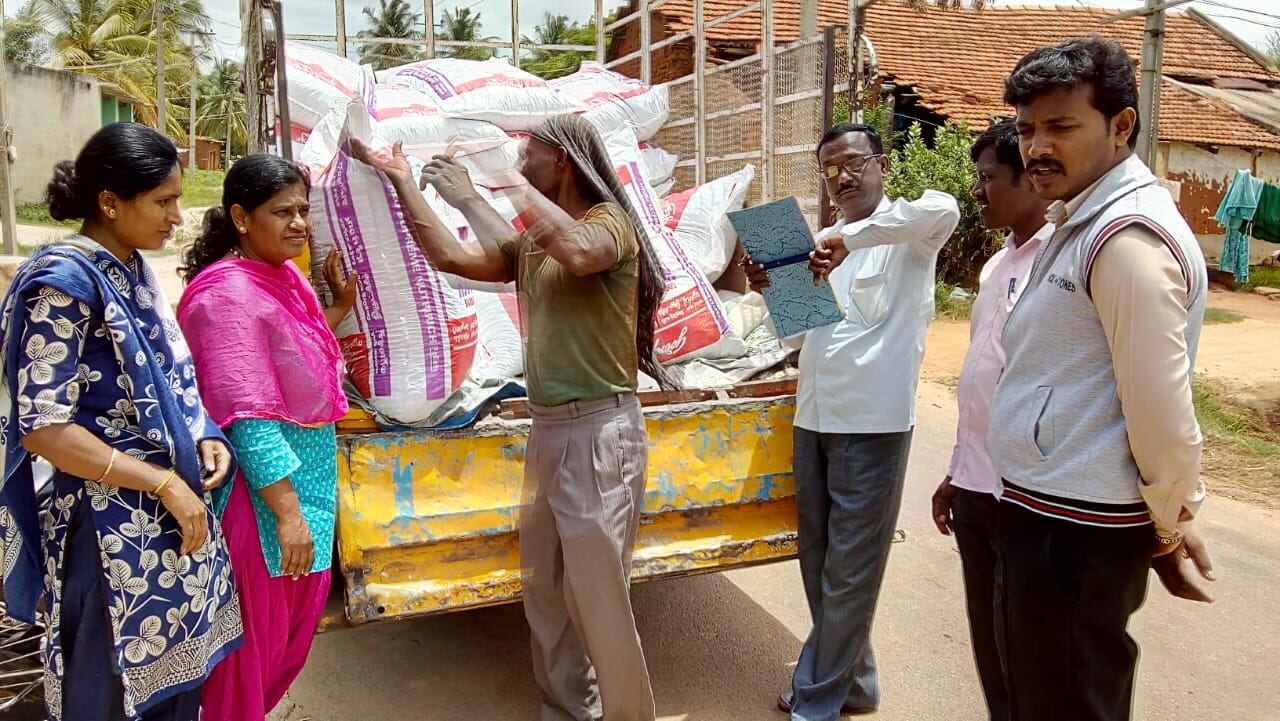 Cattle feed arrives at the FPO
