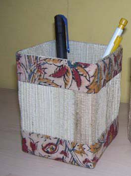 Pen stand