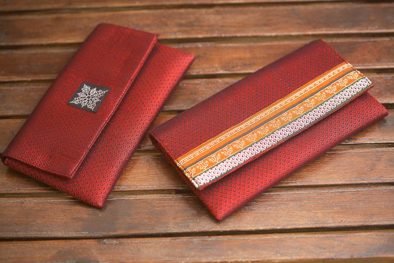 Khana Clutch