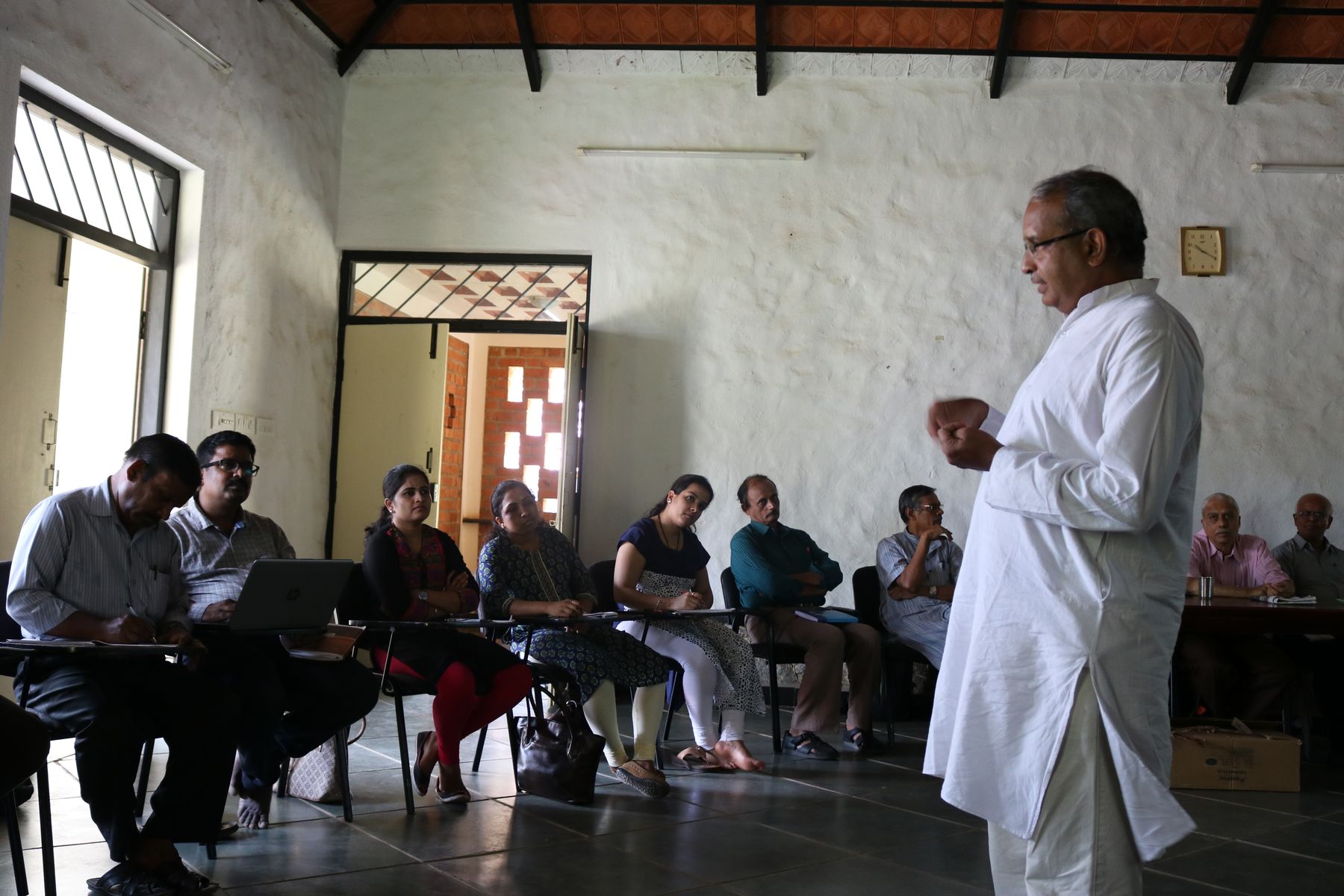 An IDF trainer addressing staff at a training session